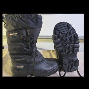 BAFFIN TECHNOLOGY SNOW BOOTS -: Womens Size 7 W
